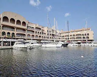 Maeva Hyeres Port ホテル